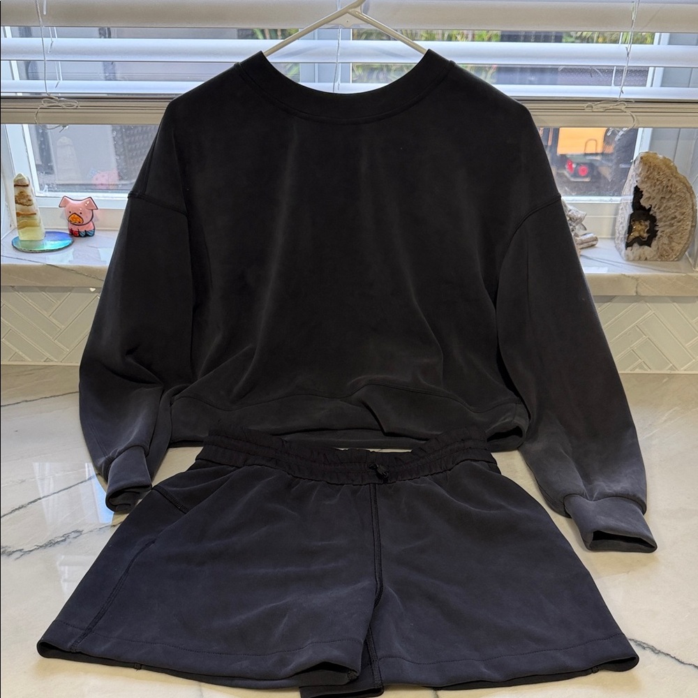 Lululemon Sweatshirt and Shorts Set